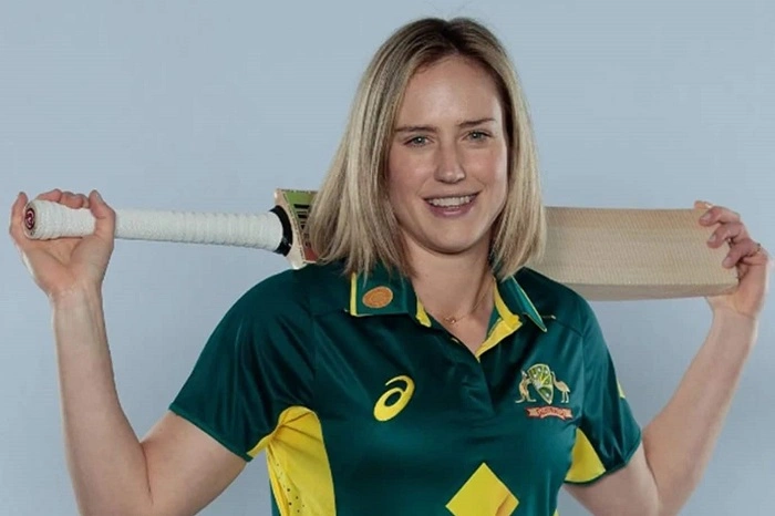 Ellyse Perry 8