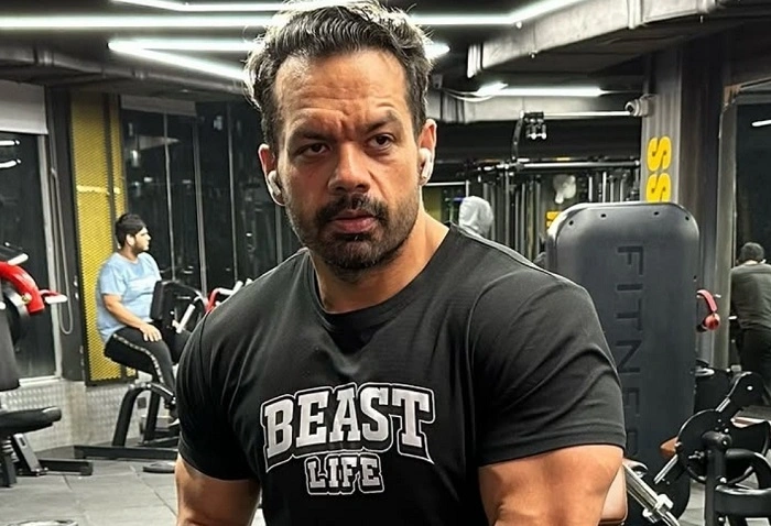 Gaurav Taneja 7