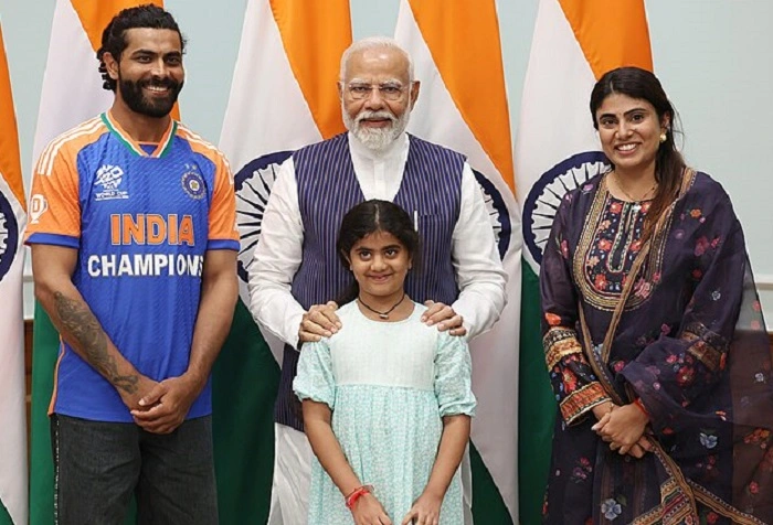 Ravindra Jadejas Family 2