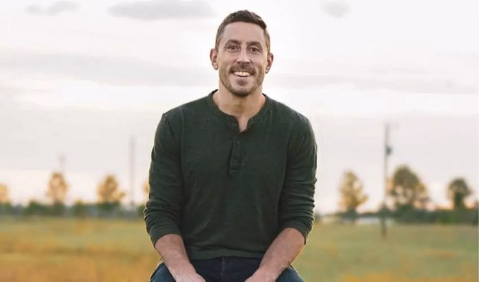 Paul Saladino Personal Information