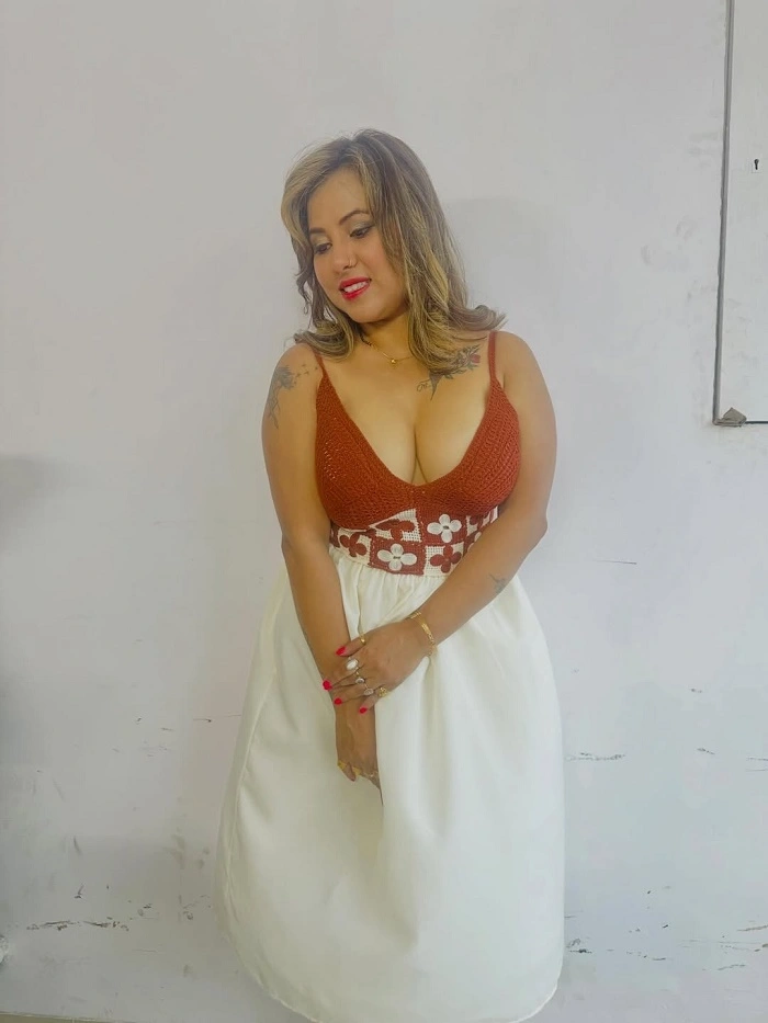 Tina Nandi Personal Life