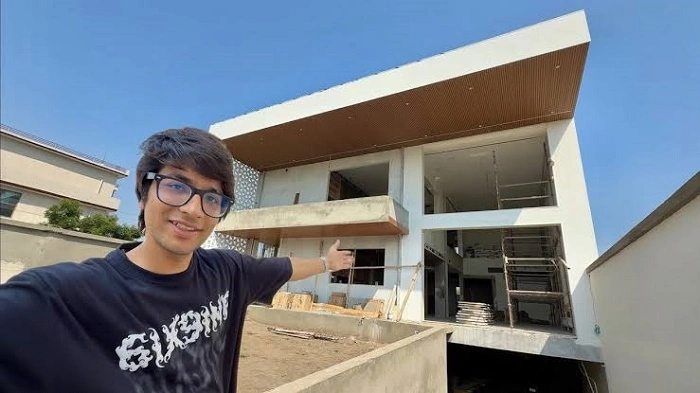 Sourav Joshi Quick Bio