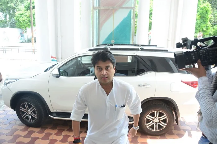 Jyotiraditya Scindia Cars and Lifestyle
